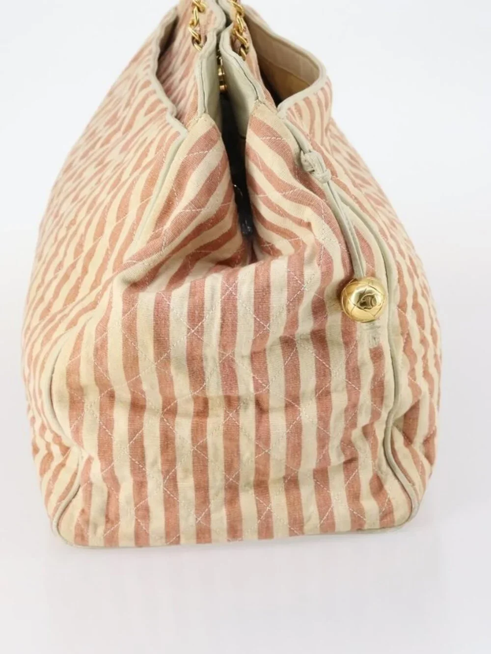 CHANEL Matelasse Tote Bag Canvas Red Gold CC Auth 142751